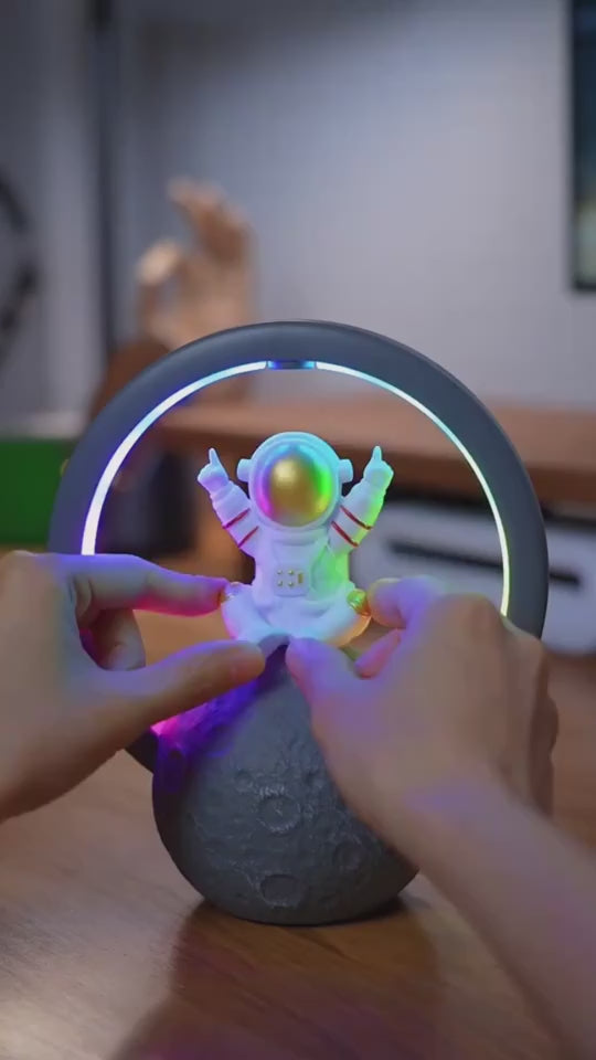 Creative Suspension Astronaut Magnetic Levitation 